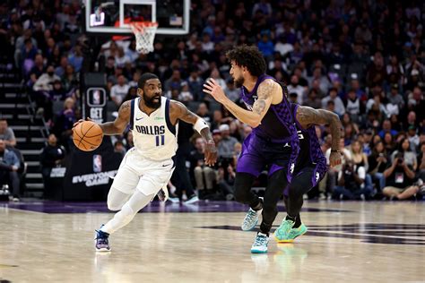 dallas mavericks vs sacramento kings standings